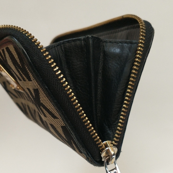 Michael Kors Monogram Wallet - Picture 9 of 12